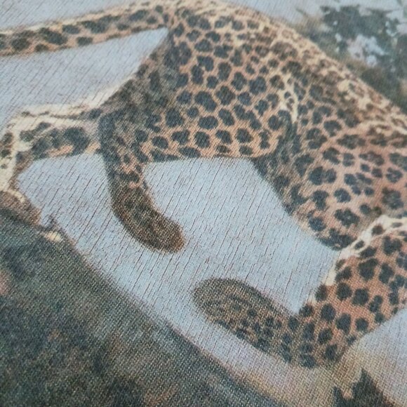 Leopard on Tree Shirt XL Dino Parvano Mill Pond Press - Picture 5 of 8